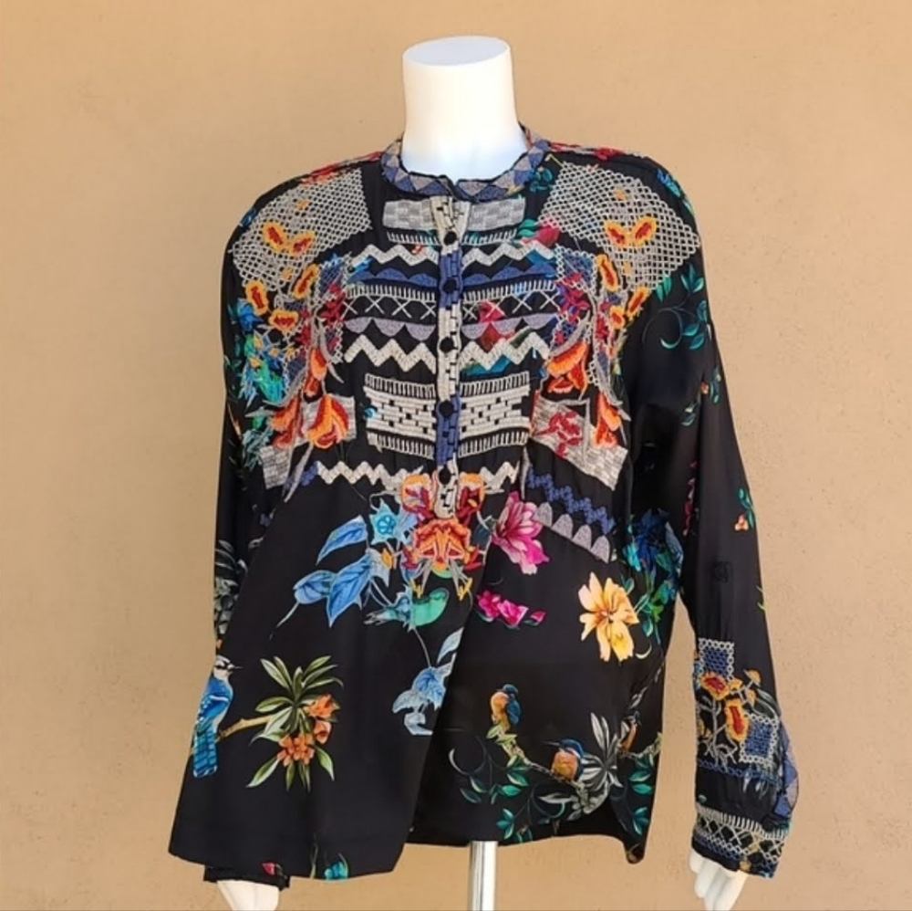 JOHNNY WAS BIYA ANTHRO Veda Embroidered Silk Blouse S M L Shirt Peasant Top Boho - Picture 5 of 15